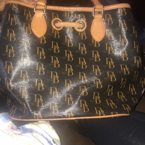 Purses - Picture 2 of 7